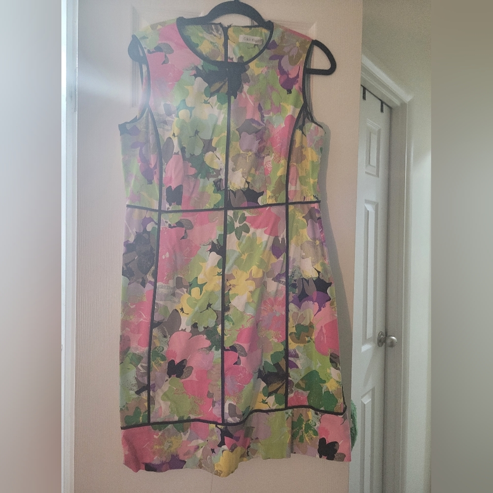 Dress-Calvin Klien, size 14, floral, a ove the knee, A line, stretch spandex